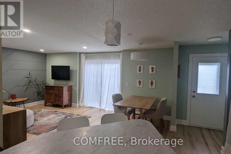 29252196/410-grassendale-private/richmond/ottawa/ontario/K0A2Z0_5