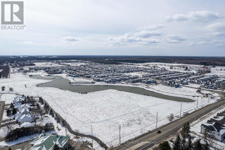 28161394/834-bascule-place/btwn-franktown-rd-fallowfield-rd/ottawa/ontario/K0A2Z0_35