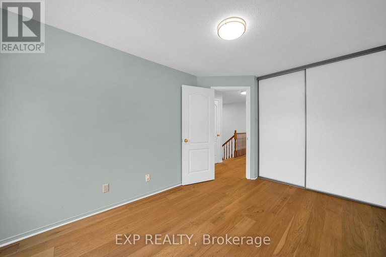 29355666/14-sandcliffe-terrace/centrepointe/ottawa/ontario/K2G5X1_28