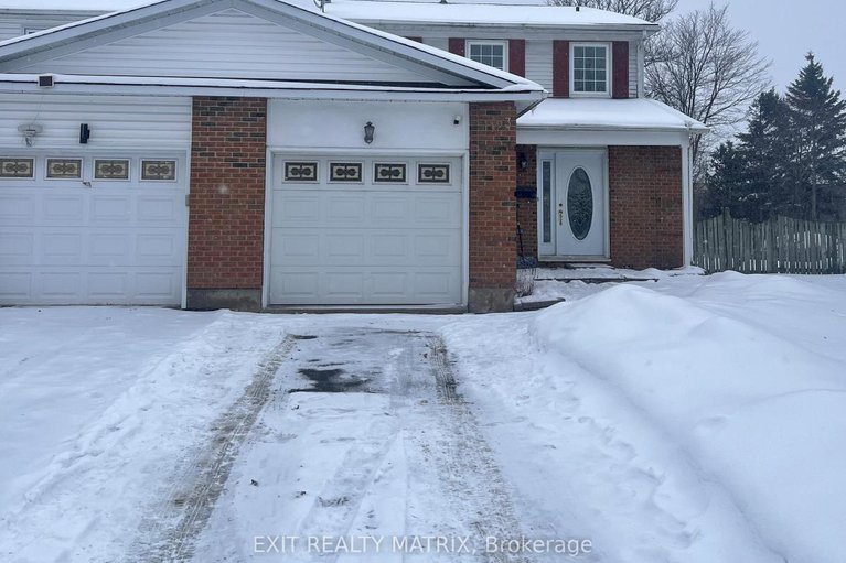 29223193/1123-burgundy-lane/convent-glen/ottawa/ontario/K1C2M9_1