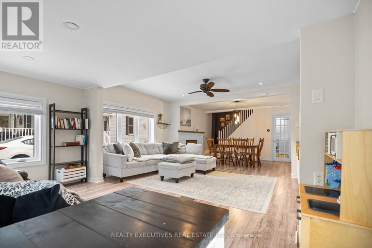 29206481/493-gladstone-street/winchester/north-dundas/ontario/K0C2K0_9