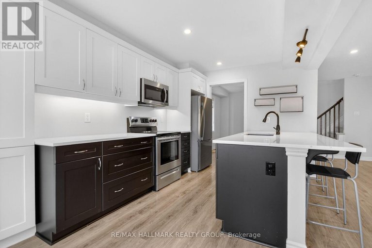 29224104/232-clintonia-street/emerald-meadowstrailwest/ottawa/ontario/K2V0K6_17