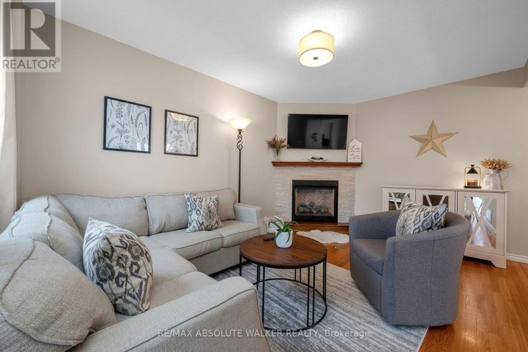 29677661/671-mathieu-way/fallingbrookpineridge/ottawa/ontario/K4A2R6_6
