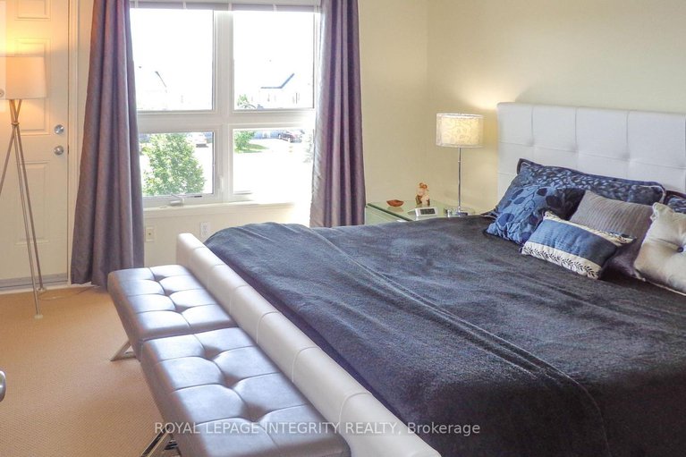 28978671/176-chapman-mills-drive/strandherd/ottawa/ontario/K2J0B8_18