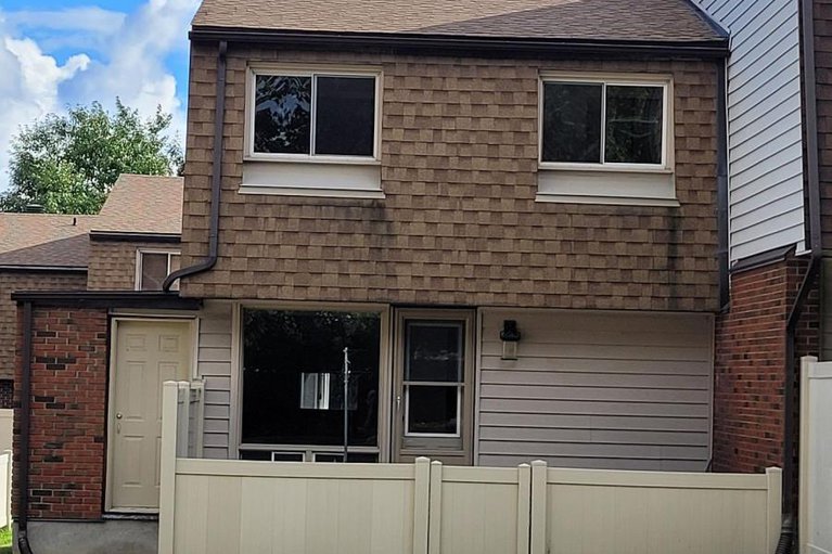 28796939/903j-elmsmere-road/beacon-hill-south/ottawa/ontario/K1J8G4_30