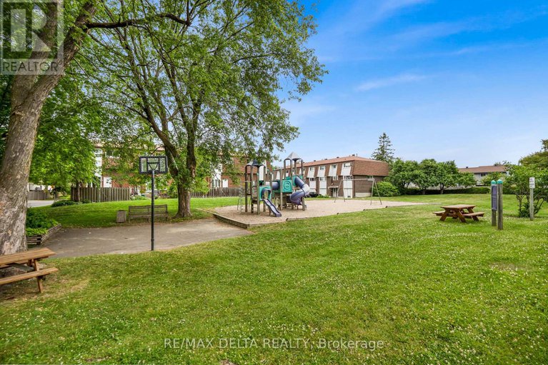 28534404/8-2296-orient-park-drive/blackburn-hamlet-south/ottawa/ontario/K1B4N6_25