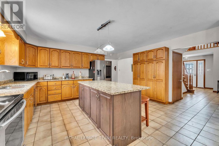 29341434/1409-mory-street/emerald-woodssawmill-creek/ottawa/ontario/K1T1C8_14