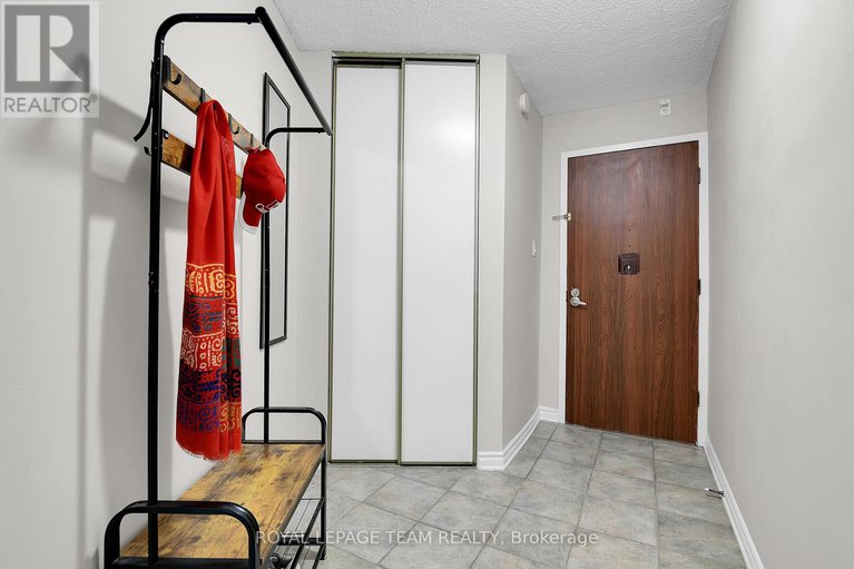 28386155/2409-900-dynes-road/carleton-square/ottawa/ontario/K2C3L6_5
