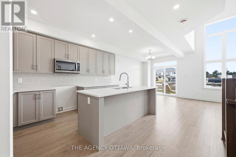 29453546/1132-spoor-street/rural-kanata-central/ottawa/ontario/K2K1X7_8