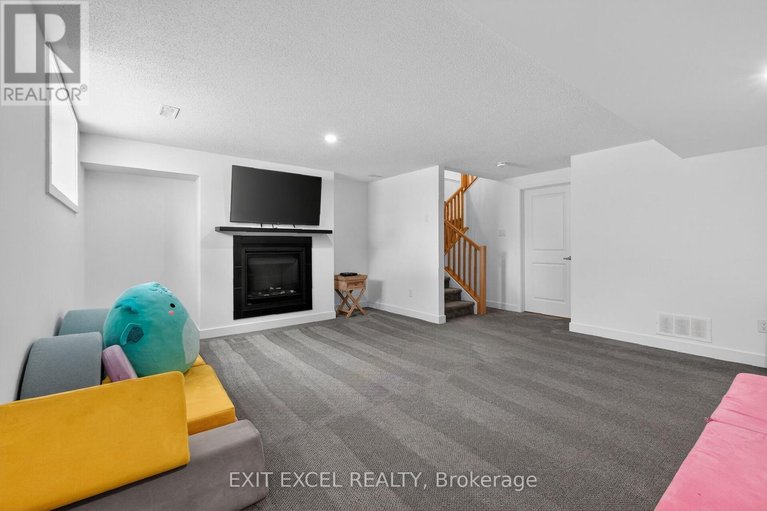 29663651/240-zinnia-way/riverside-southgloucester-glen/ottawa/ontario/K4M0K8_38