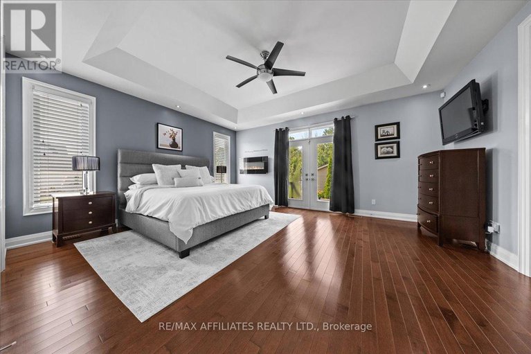 29024438/1610-linkland-court/cumberland-estates/ottawa/ontario/K4C0A5_31