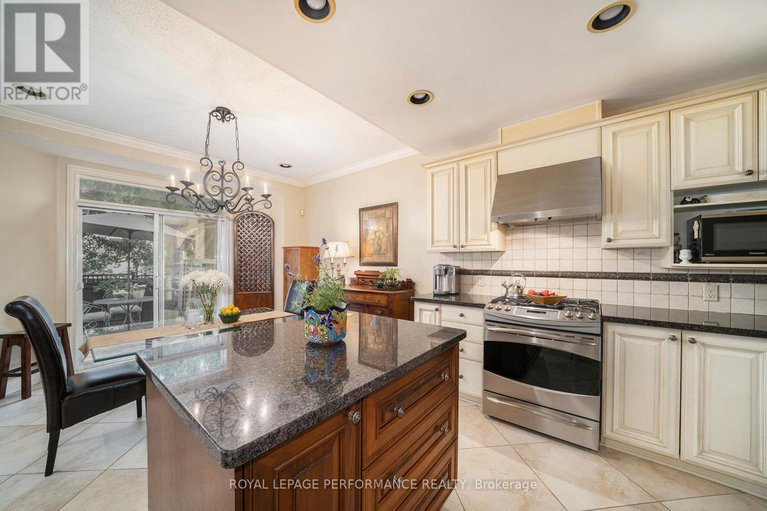 28759789/21-berry-glen-street/strandherd/ottawa/ontario/K2G7A5_4