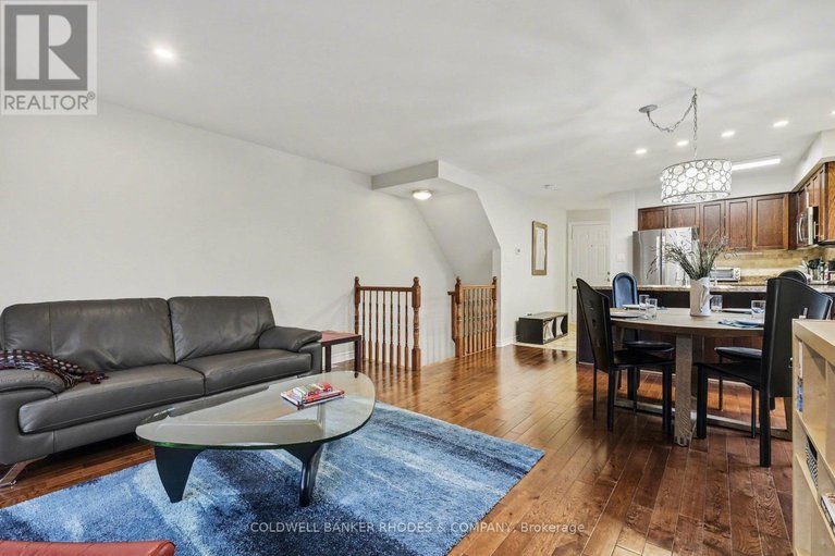 29606352/60-mayflower-private/woodroffe/ottawa/ontario/K2B0A2_5