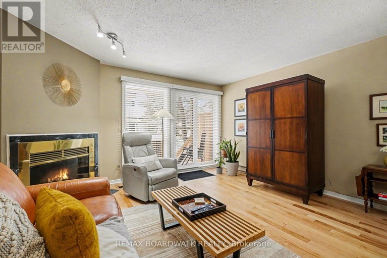 29578406/5-briston-private/hunt-club-park/ottawa/ontario/K1G5P6_15