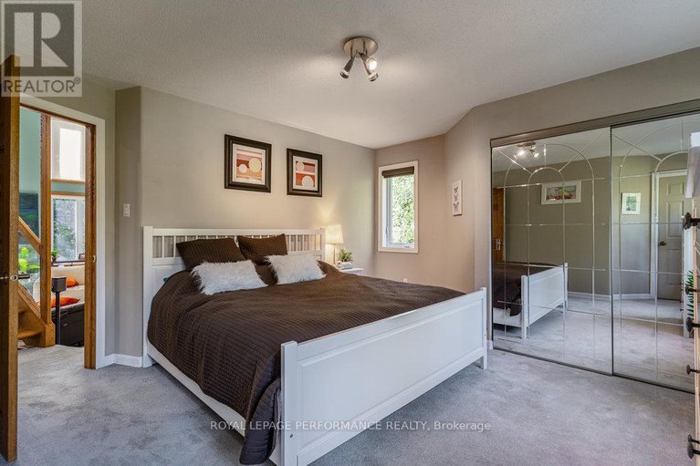 28428929/1657-whiteside-way/osgoode-twp-north-of-reg-rd-6/ottawa/ontario/K0A2P0_25