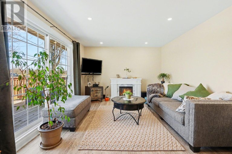 29630957/5907-hwy-43-highway/drummondnorth-elmsley-north-elmsley-twp/drummondnorth-elmsley/ontario/K7H3C7_8