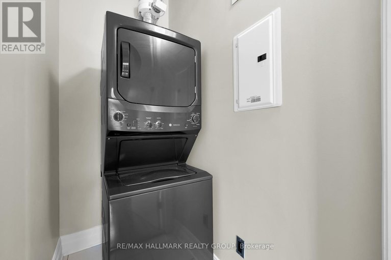 28579122/ph5-330-loretta-avenue-s/west-centre-town/ottawa/ontario/K1S4E8_40