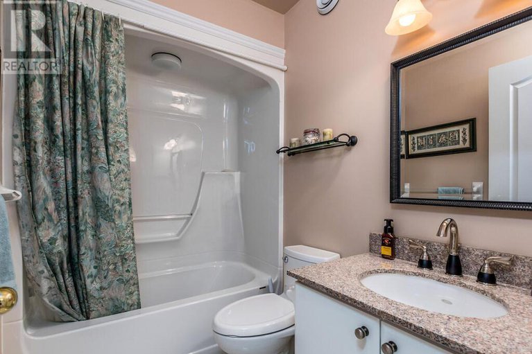 28461946/32-mika-street/stittsville-north/ottawa/ontario/K2S1K8_16