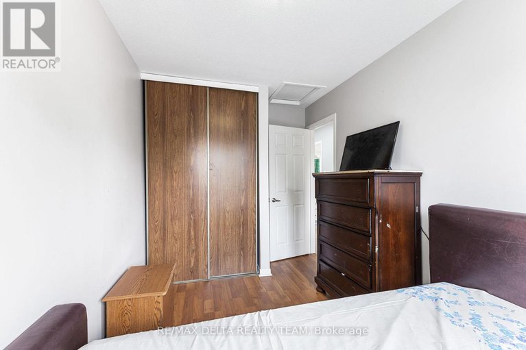 28461671/1401-coulter-place/bilberry-creekqueenswood-heights/ottawa/ontario/K1E3H9_18