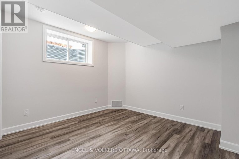 28591780/683-fisher-street/north-grenville-twp-kemptville-south/north-grenville/ontario/K0G1J0_48