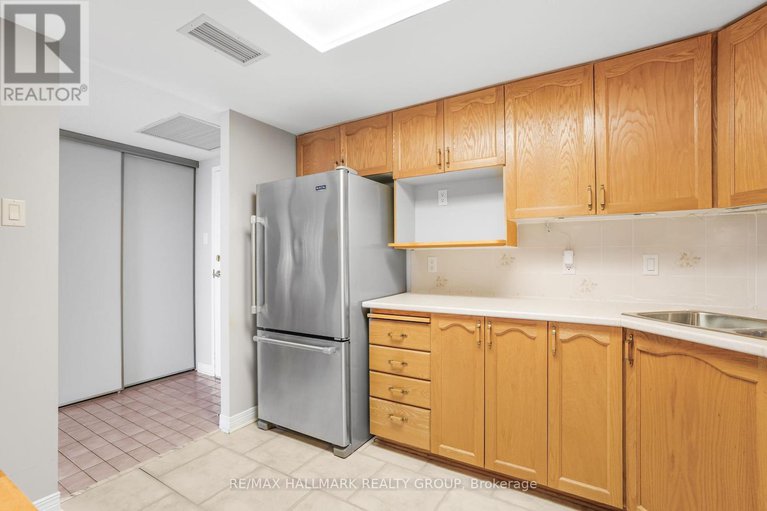 28253108/1109-100-grant-carman-drive/borden-farmstewart-farmcarleton-heightsparkwood-hills/ottawa/ontario/K2E8B8_20