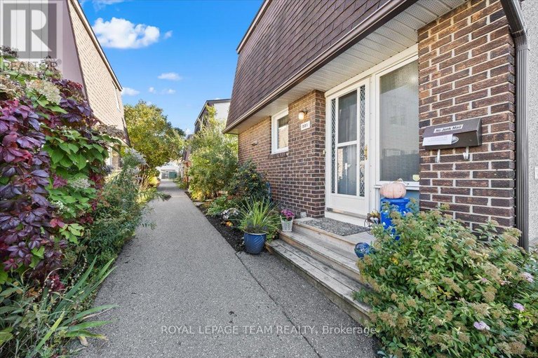 29582797/221-3310-southgate-road/south-keys/ottawa/ontario/K1V8X4_1