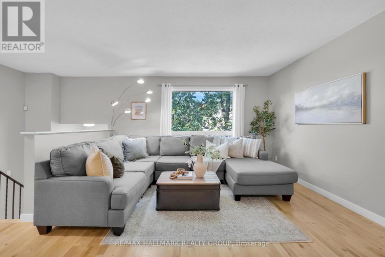 28905927/3-409-montfort-street/cardinal-glen/ottawa/ontario/K1L8G8_5