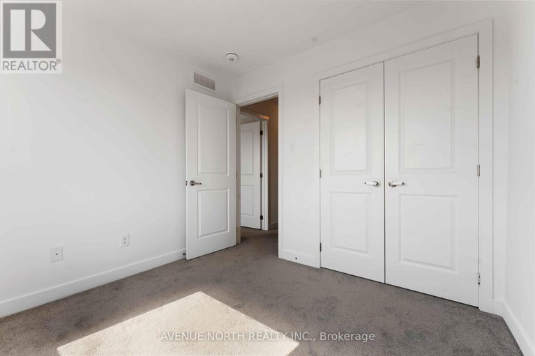 28858842/870-anciano-crescent/emerald-meadowstrailwest/ottawa/ontario/K2S2R8_22