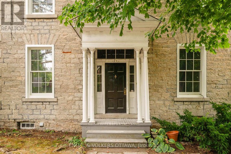 28835808/71-thomas-street/new-edinburgh/ottawa/ontario/K1M1M7_3