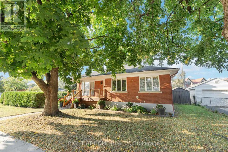 28502747/599-donald-street/overbrookcastle-heights/ottawa/ontario/K1K1L3_2