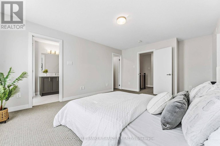 29275906/412-appalachian-circle/half-moon-bay/ottawa/ontario/K2J6X4_32