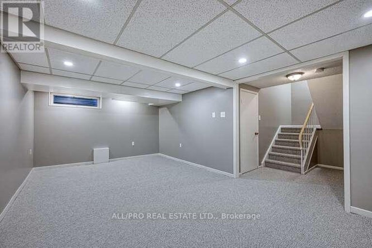 29261422/56-jackson-court/beaverbrook/ottawa/ontario/K2K1B7_27