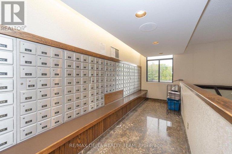 29448212/111-2871-richmond-road/britannia-heights/ottawa/ontario/K2B8M5_29