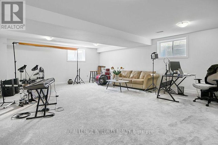 28619249/619-moorpark-avenue/emerald-meadowstrailwest/ottawa/ontario/K2M0B6_30