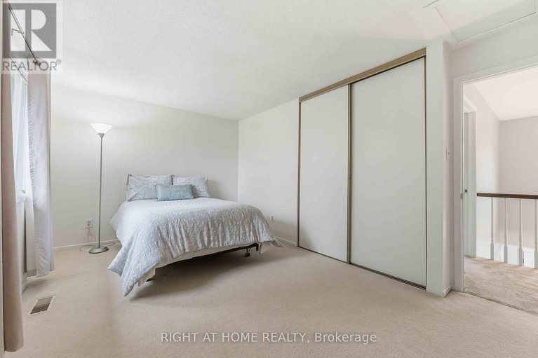 29601231/27-mcclure-crescent/katimavik/ottawa/ontario/K2L2H1_38