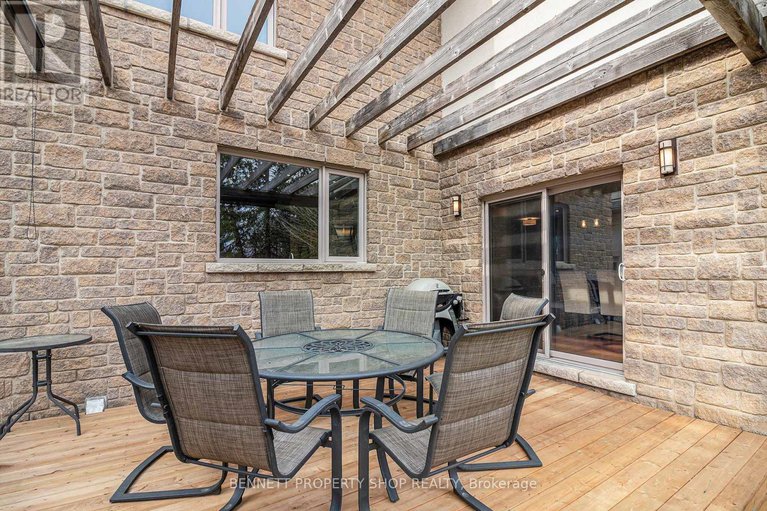 28239402/1934-lenester-avenue/mckellar-heightsglabar-park/ottawa/ontario/K2A1J9_31