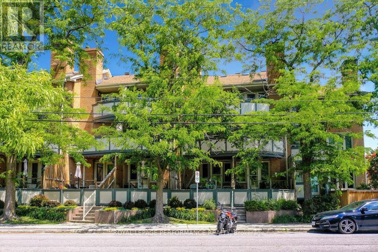 28841567/3-2-columbus-avenue/overbrook/ottawa/ontario/K1K1R3_1