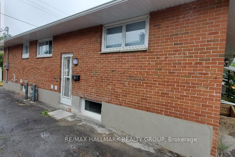 29620050/1329-bloomsbury-crescent/parkway-park/ottawa/ontario/K2C2Y8_13