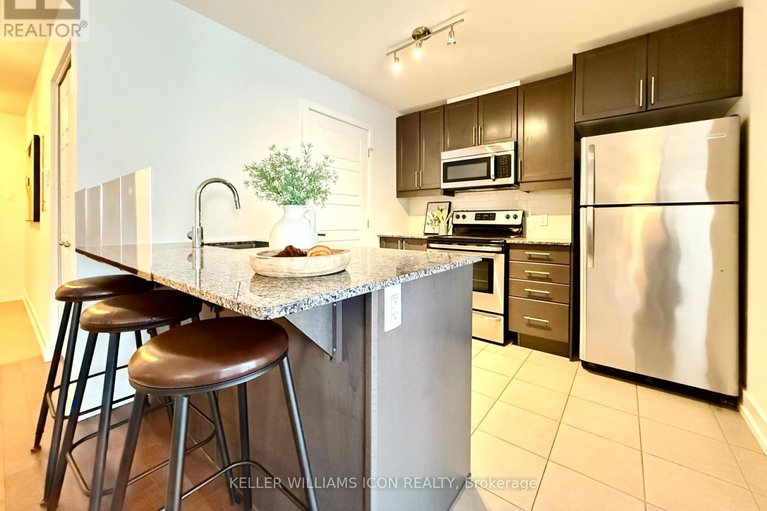 29218513/1008-330-titan-private/borden-farmstewart-farmcarleton-heightsparkwood-hills/ottawa/ontario/K2G1G3_14