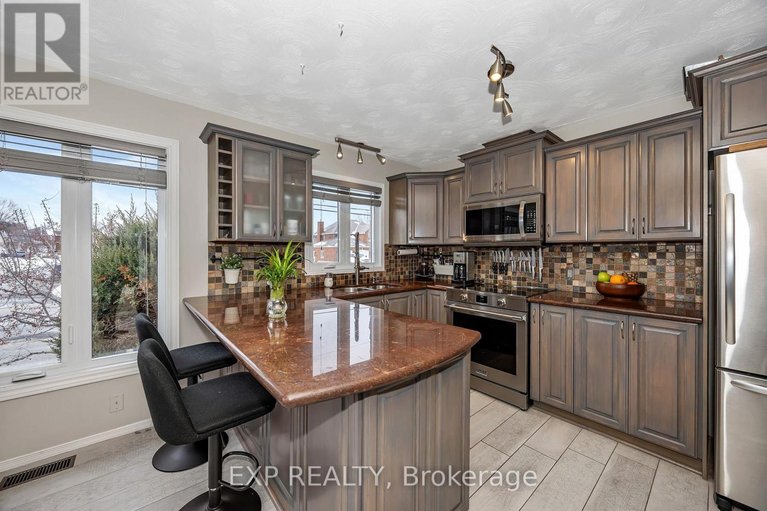 29513771/806-laval-street/casselman/casselman/ontario/K0A1M0_9