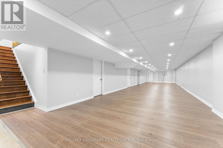 29141811/5749-knights-drive/manotick-east-to-manotick-station/ottawa/ontario/K4M1K2_40