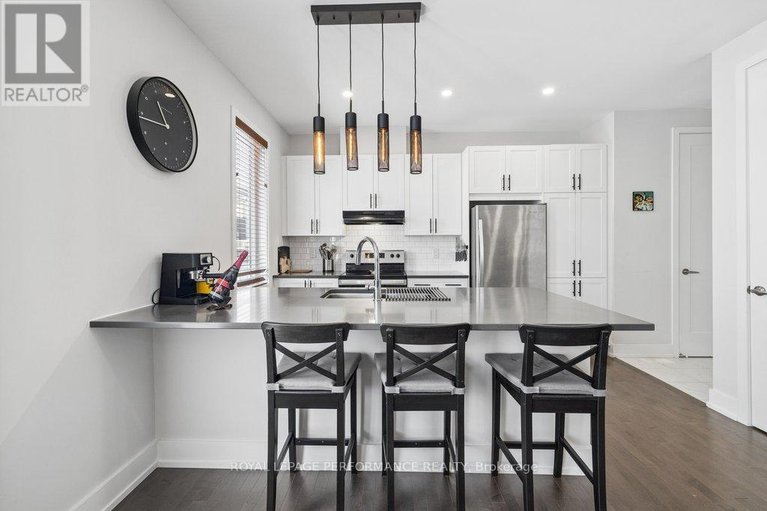 29445573/644-crevier-walk/orleans-village/ottawa/ontario/K1W0M7_24