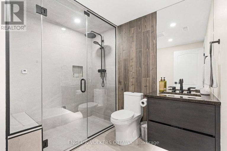 29666801/32-barcham-crescent/hearts-desire/ottawa/ontario/K2J3Z7_40