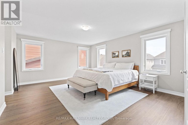 28811812/254-gracewood-crescent/blossom-parkkemp-parkfindlay-creek/ottawa/ontario/K1T0J1_21