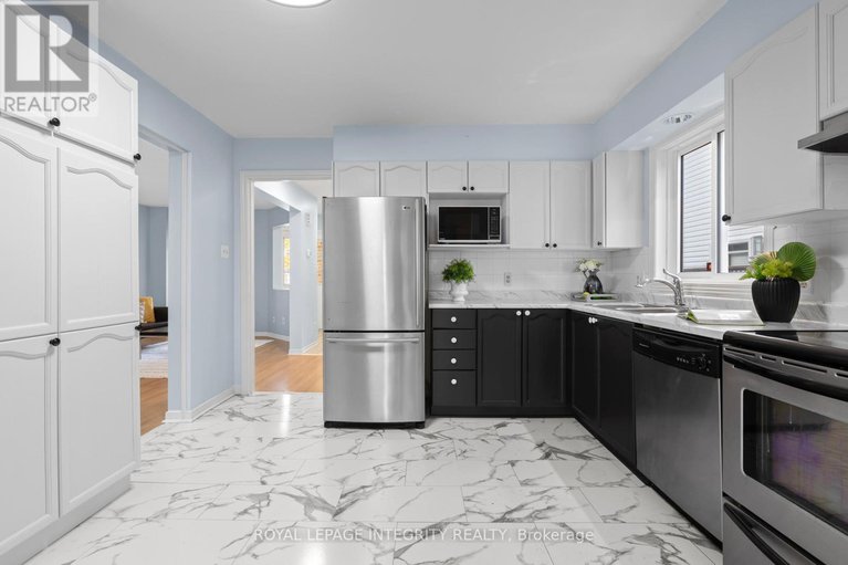 29051737/11-royal-field-crescent/longfields/ottawa/ontario/K2J4G1_9