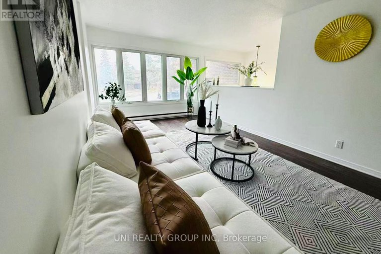 29032886/2064-eric-crescent/pineview/ottawa/ontario/K1B4P4_5