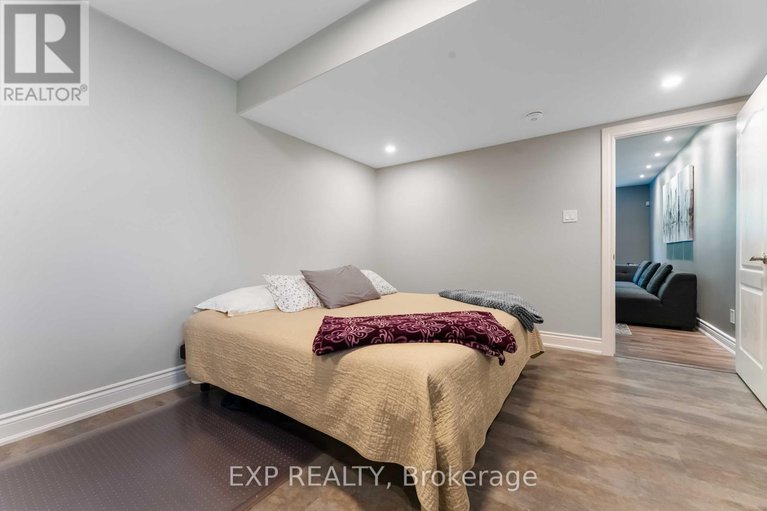 28869006/6805-pebble-trail-way/greely/ottawa/ontario/K4P0B7_35
