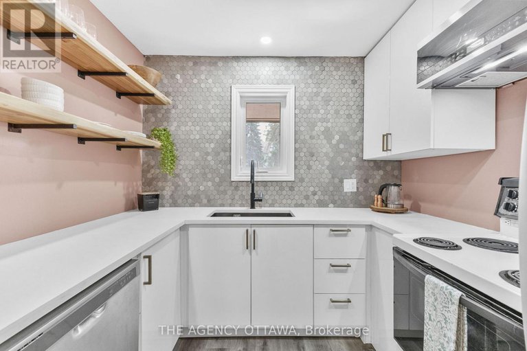 28611085/602-seyton-drive/westcliffe-estates/ottawa/ontario/K2H7X5_12
