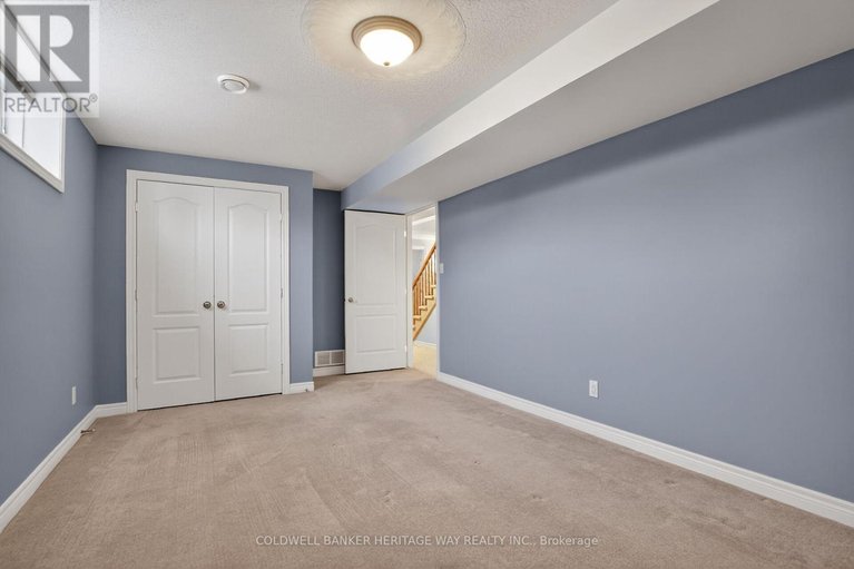 29616835/280-sarah-street/carleton-place/carleton-place/ontario/K7C2Y6_32