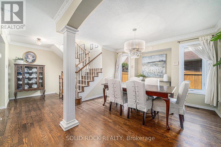 28650656/19-cullen-court/craig-henrywoodvale/ottawa/ontario/K2G4Z2_7